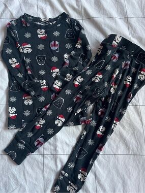 GAP Kids Star Wars Holiday Pajama Set 4T